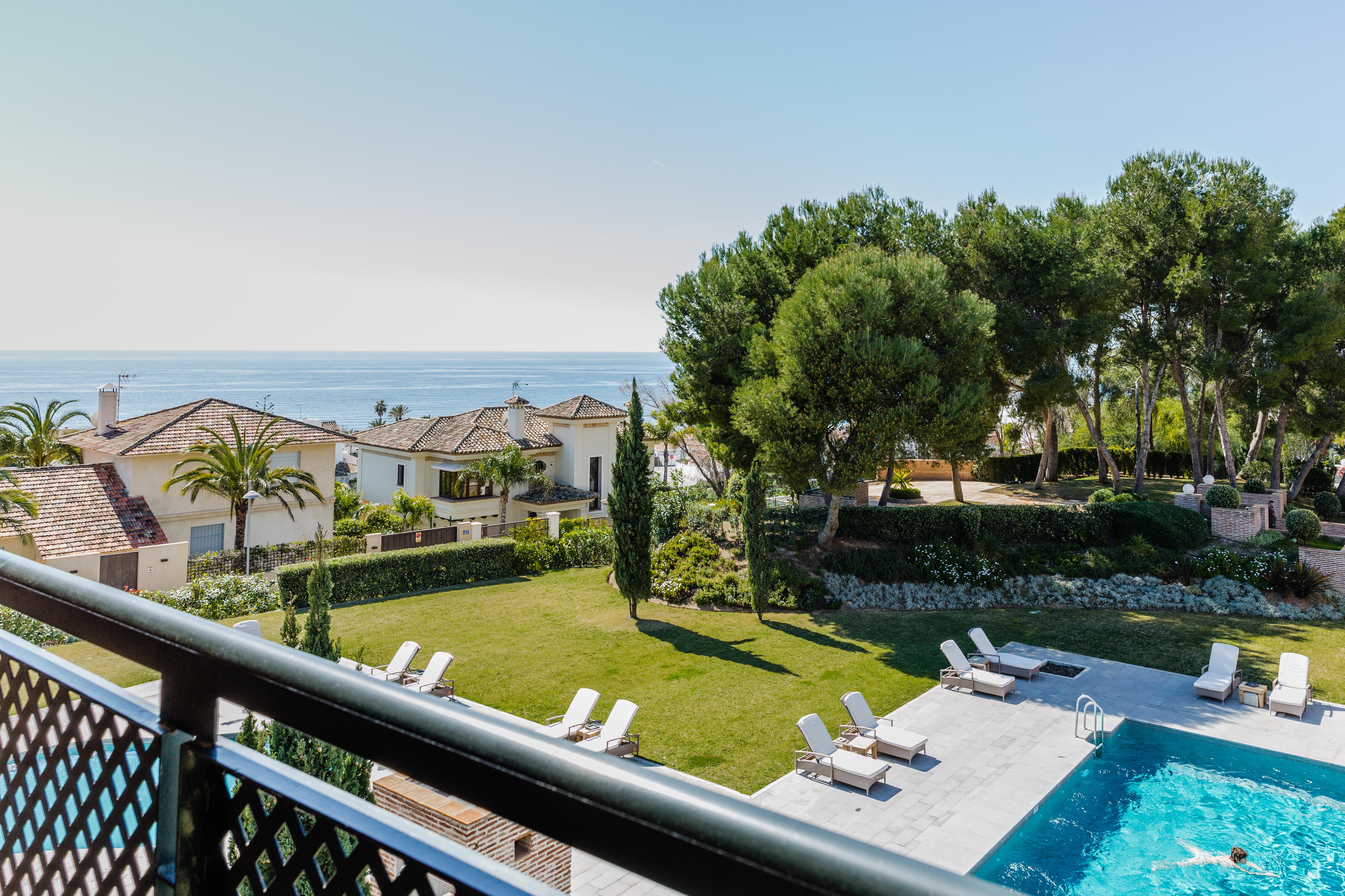 Vincci Seleccion Estrella Del Mar Otel Marbella Dış mekan fotoğraf View of the Mediterranean from the hotel
