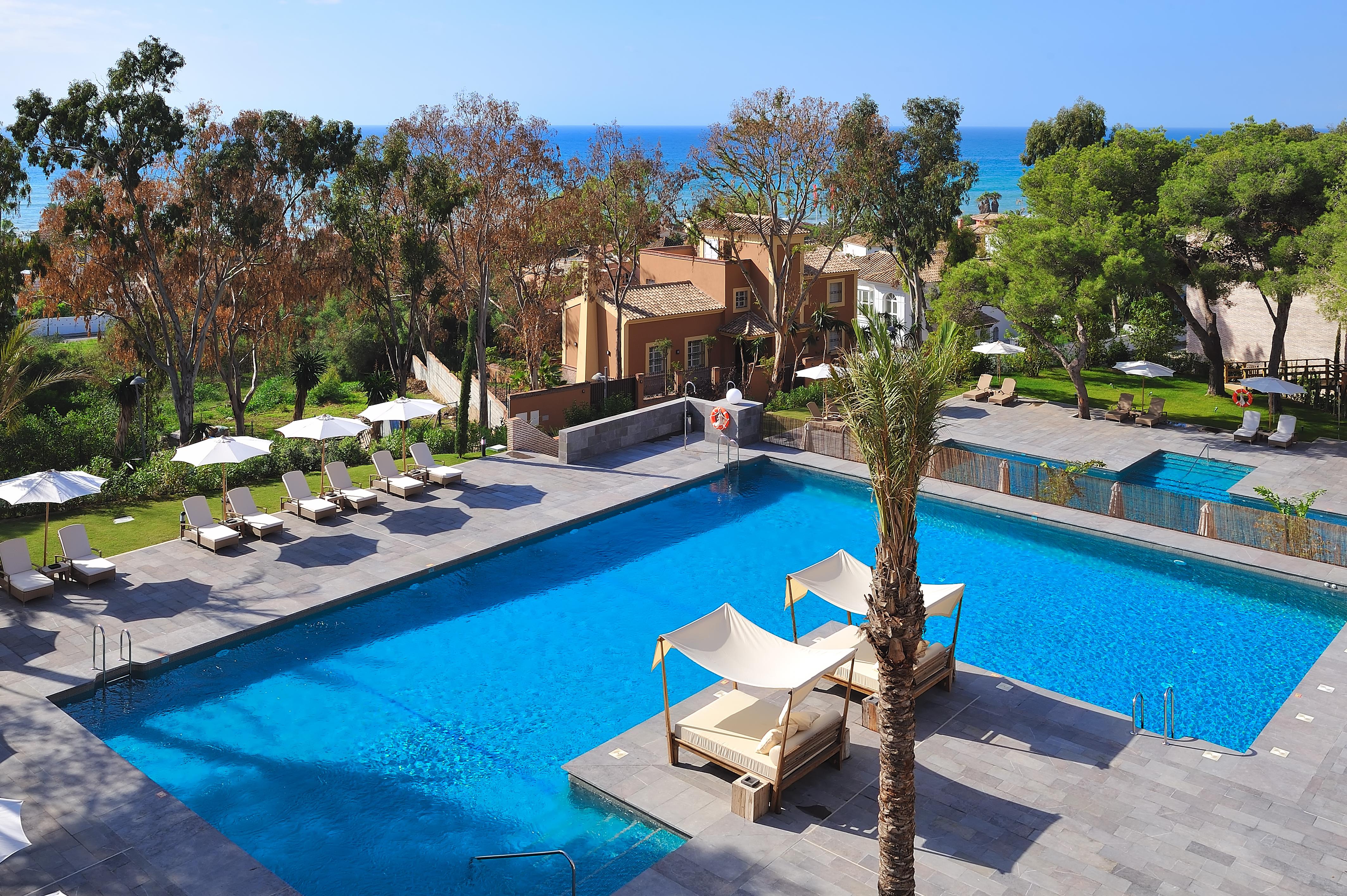 Vincci Seleccion Estrella Del Mar Otel Marbella Dış mekan fotoğraf The resort's swimming pool
